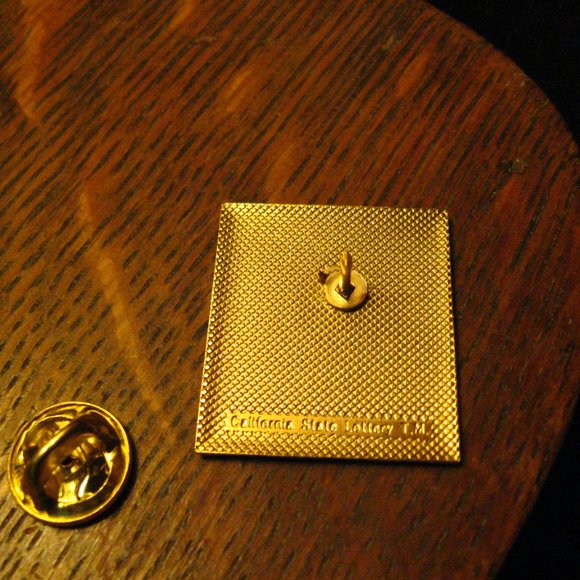California State Lottery Vintage Lapel Pin - Picture 3 of 4